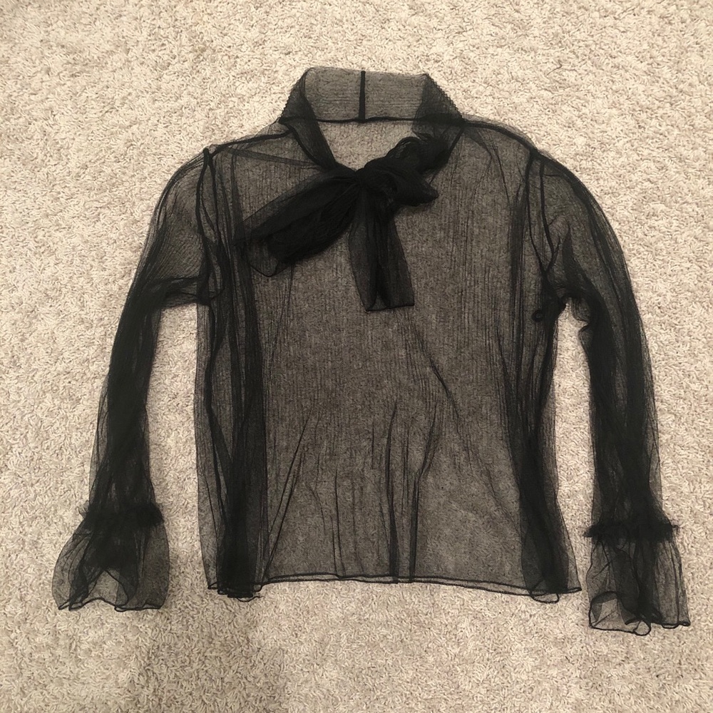 Mesh top with bow detailing